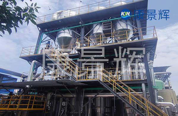 三效強(qiáng)制循環(huán)蒸發(fā)器改造成四效強(qiáng)制循環(huán)蒸發(fā)器，能幫助企業(yè)節(jié)省很大一筆運(yùn)行費(fèi)用